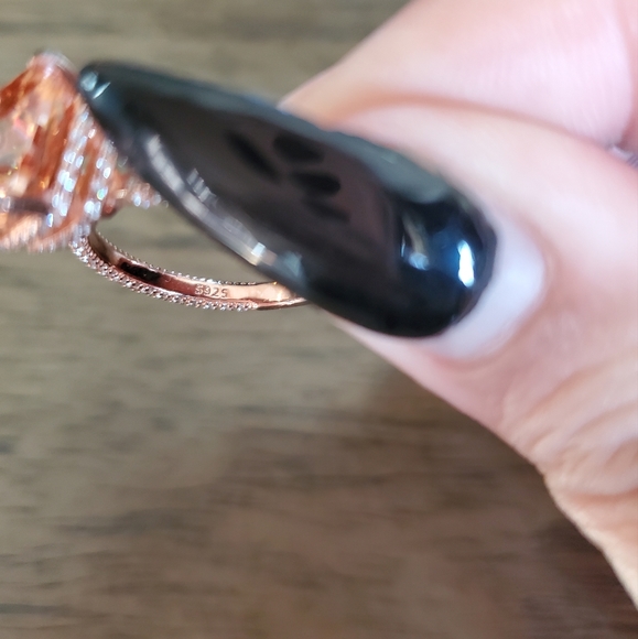 Soild Sterling silver rose gold plated engagement ring and wedding band set - Picture 10 of 16